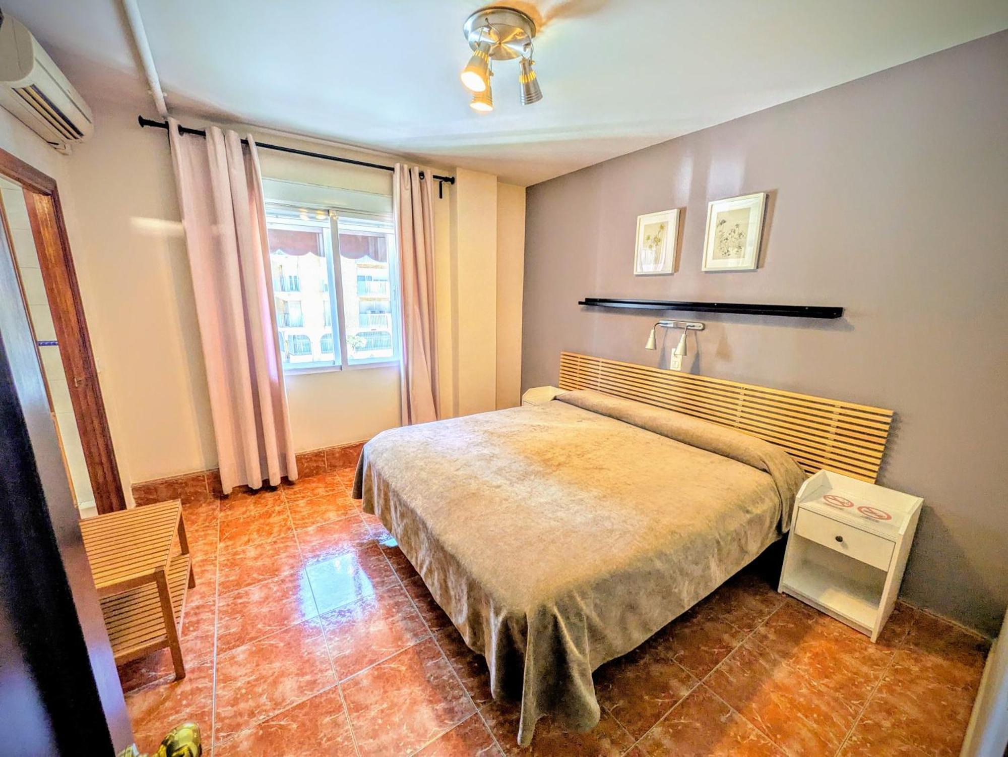 Hostal Jentoft Севиля Екстериор снимка