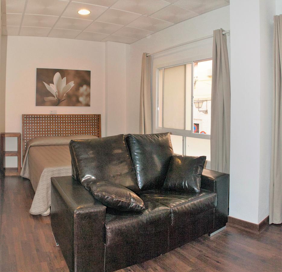 Hostal Jentoft Севиля Екстериор снимка