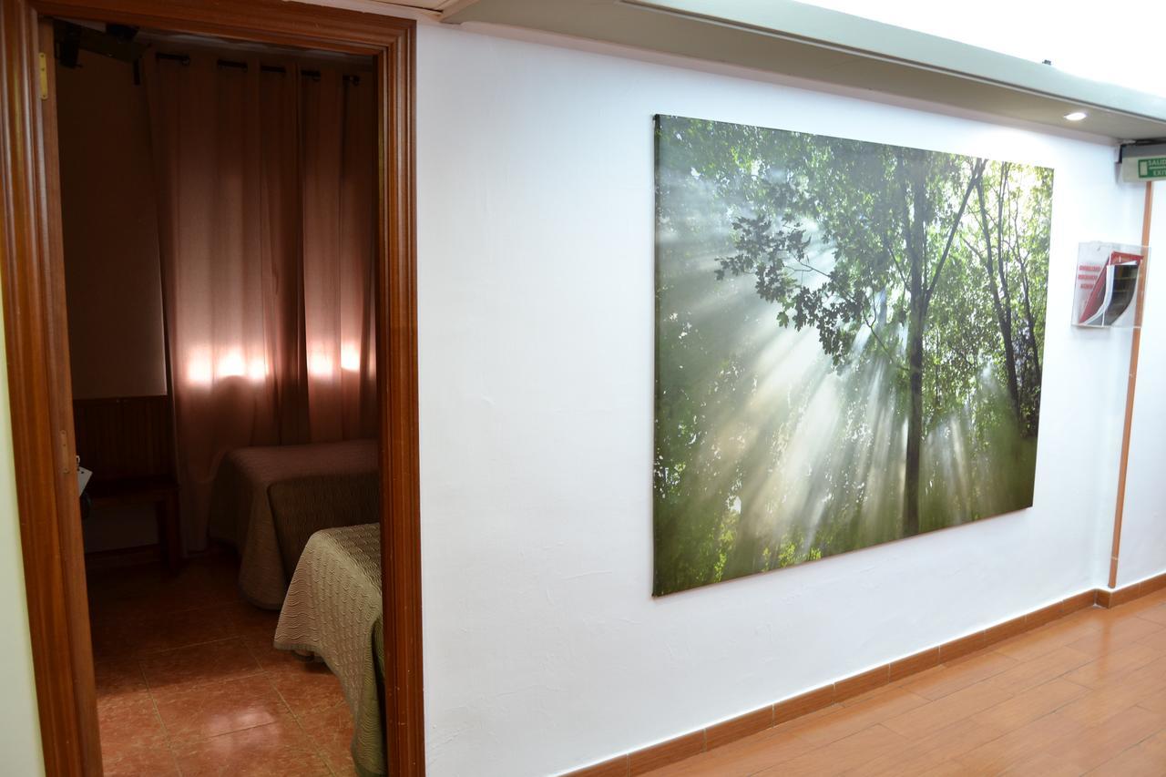 Hostal Jentoft Севиля Екстериор снимка