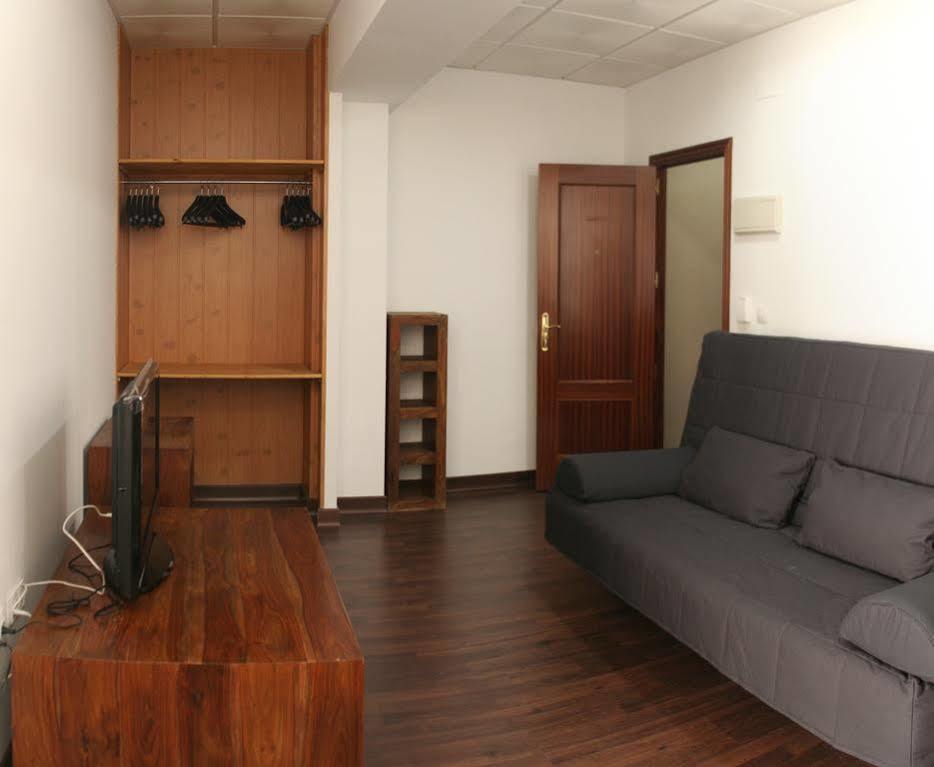 Hostal Jentoft Севиля Екстериор снимка